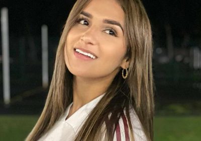 Quién es Camila Hernández, novia de Johan Vásquez