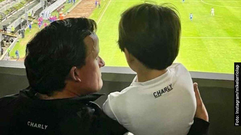 mikel arriola familia esposa e hijo