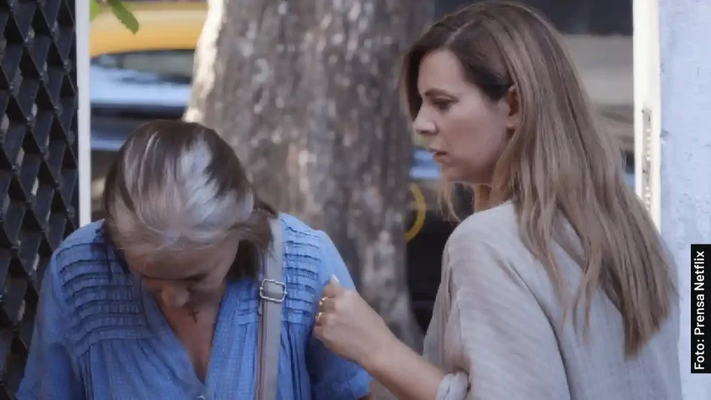 Reparto de actores y personajes en Elena Sabe (2023), película de Netflix