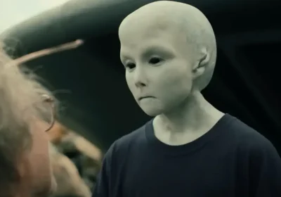 Quiénes son los actores y personajes en Jules (2023), película de Netflix