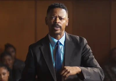 Quiénes son los actores y personajes en Los Reyes de Queenstown (2023), película de Netflix